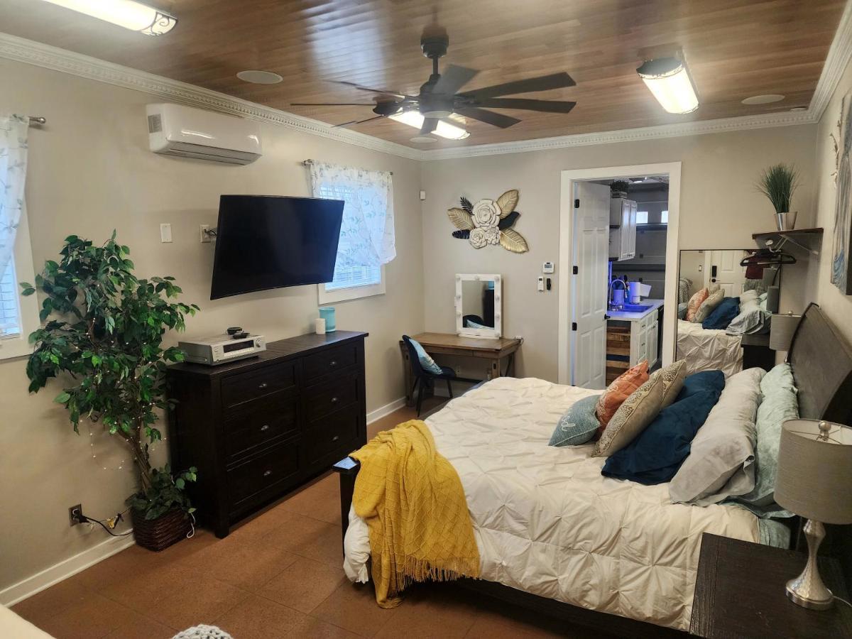 Hidden Gem Guest House بنما سيتي بيتش المظهر الخارجي الصورة