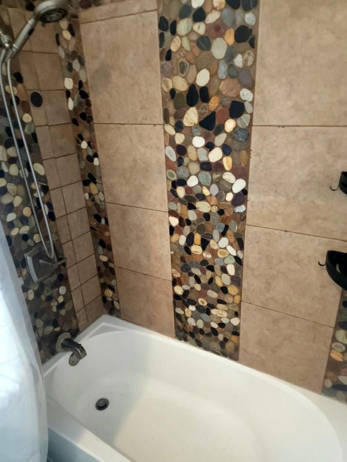Hidden Gem Guest House بنما سيتي بيتش المظهر الخارجي الصورة